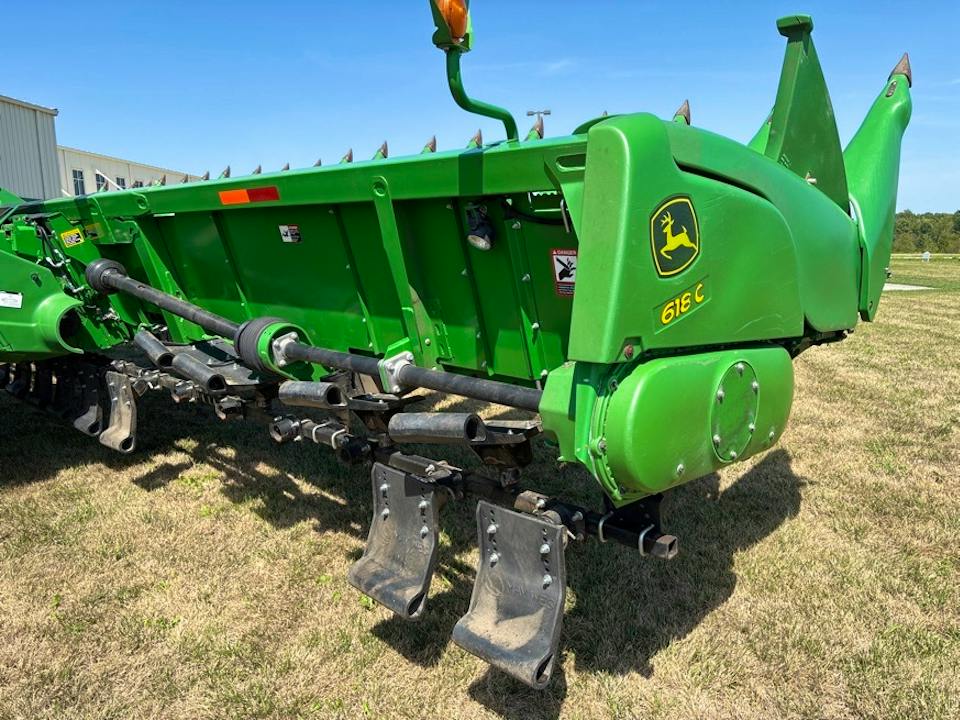 John Deere 618C