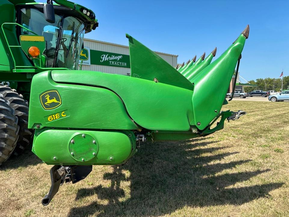 John Deere 618C