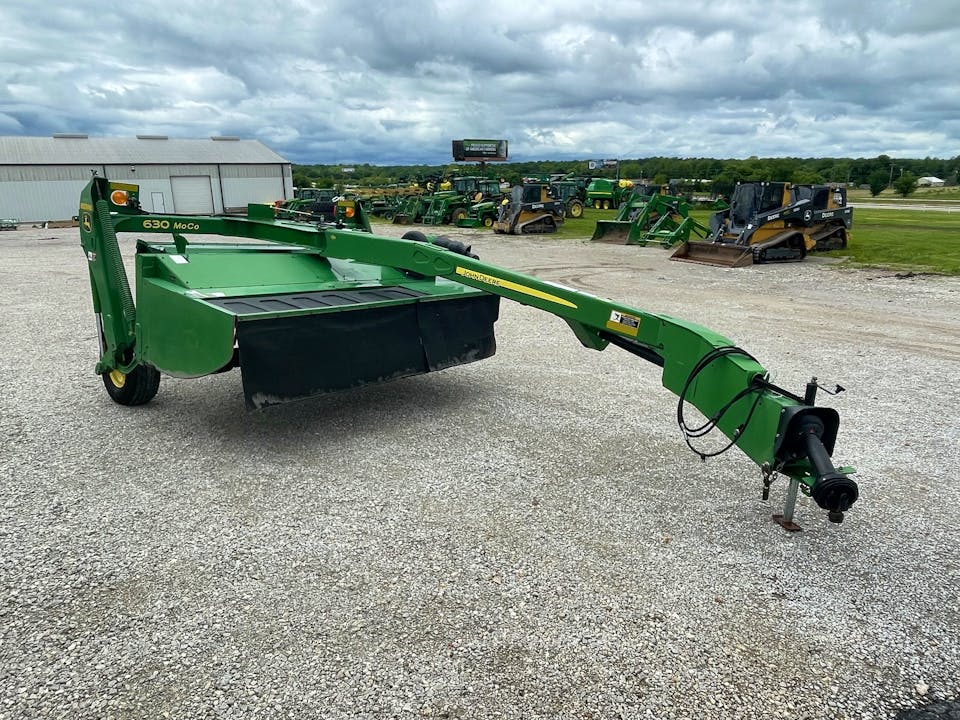 John Deere 630