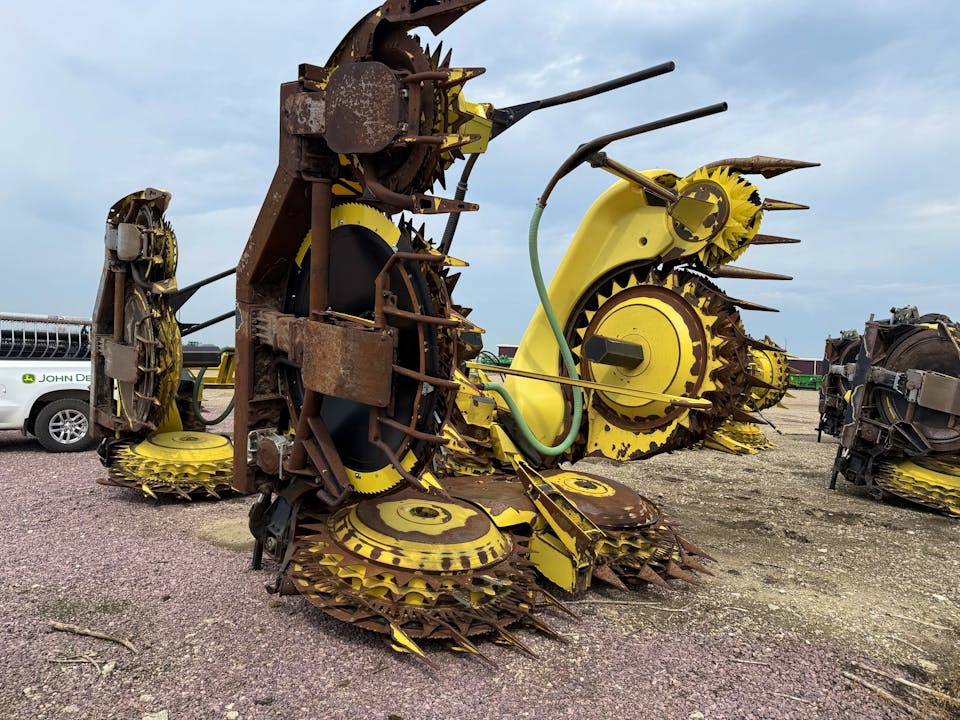 John Deere 770