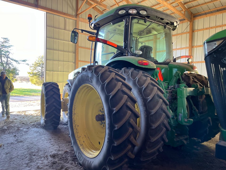 John Deere 8245R