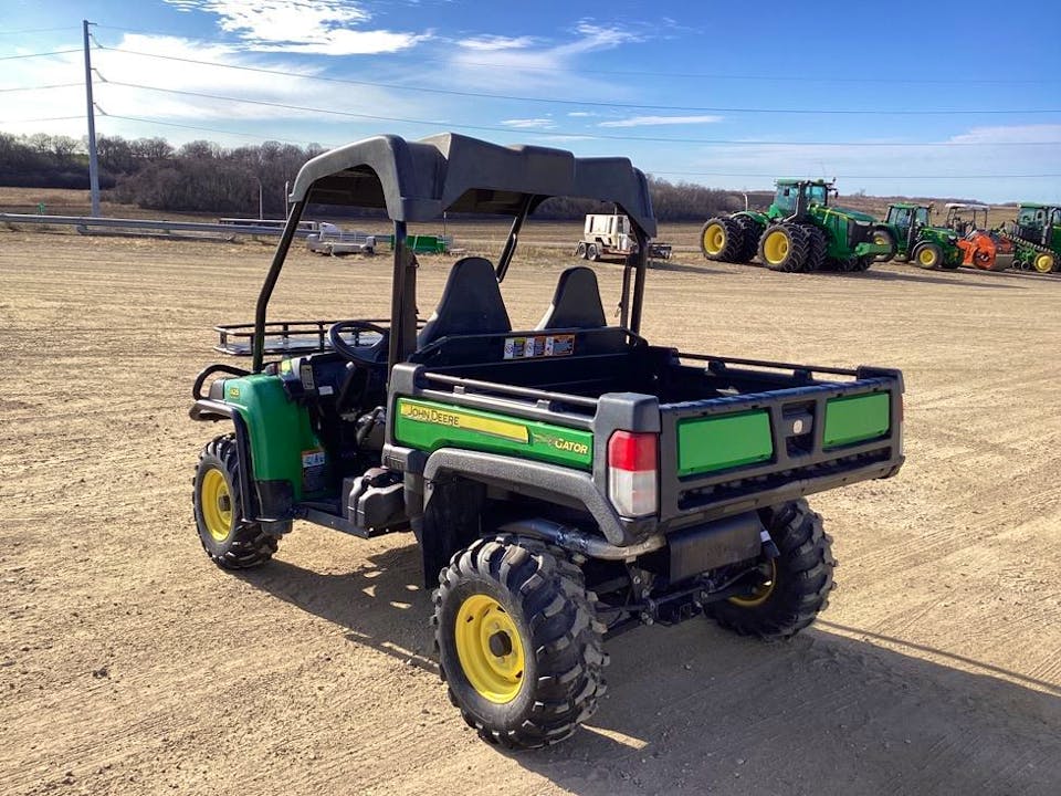 John Deere 825I