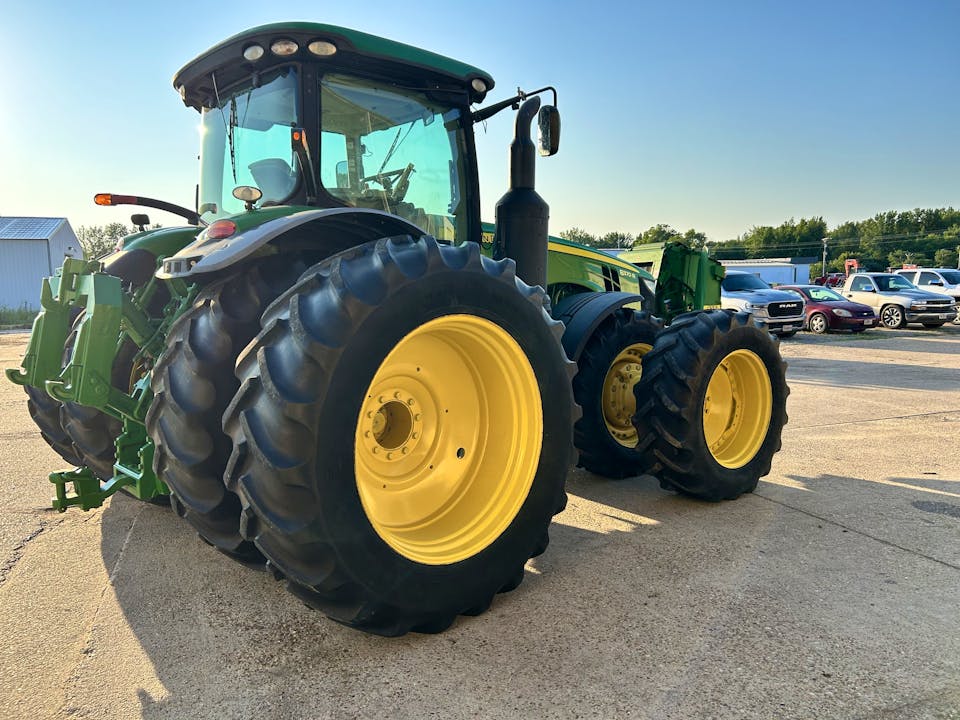 John Deere 8370R