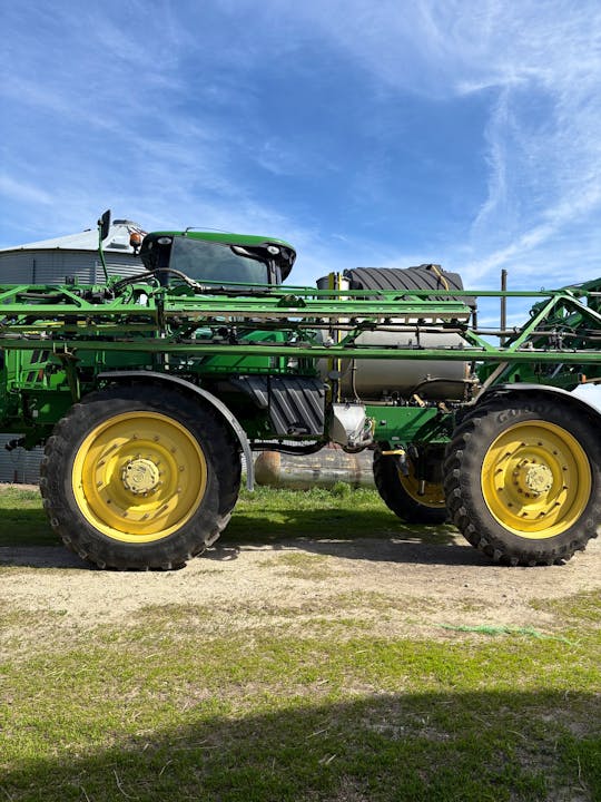 John Deere R4045