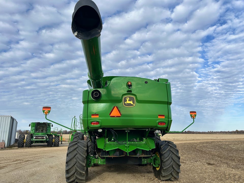 John Deere S680