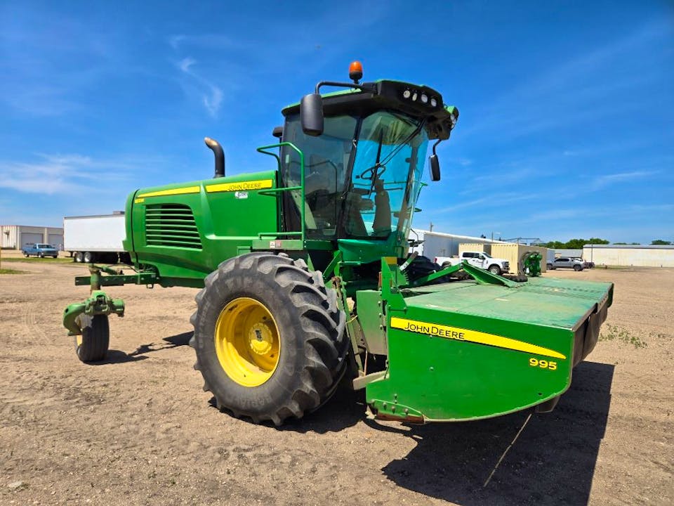 John Deere W235