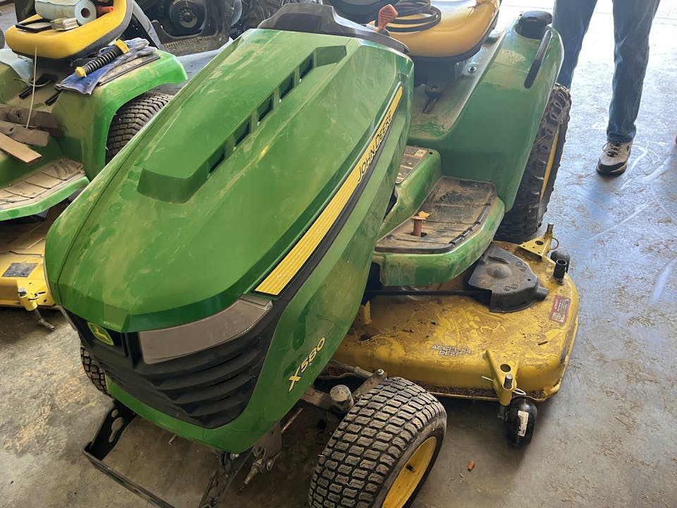 John Deere X580
