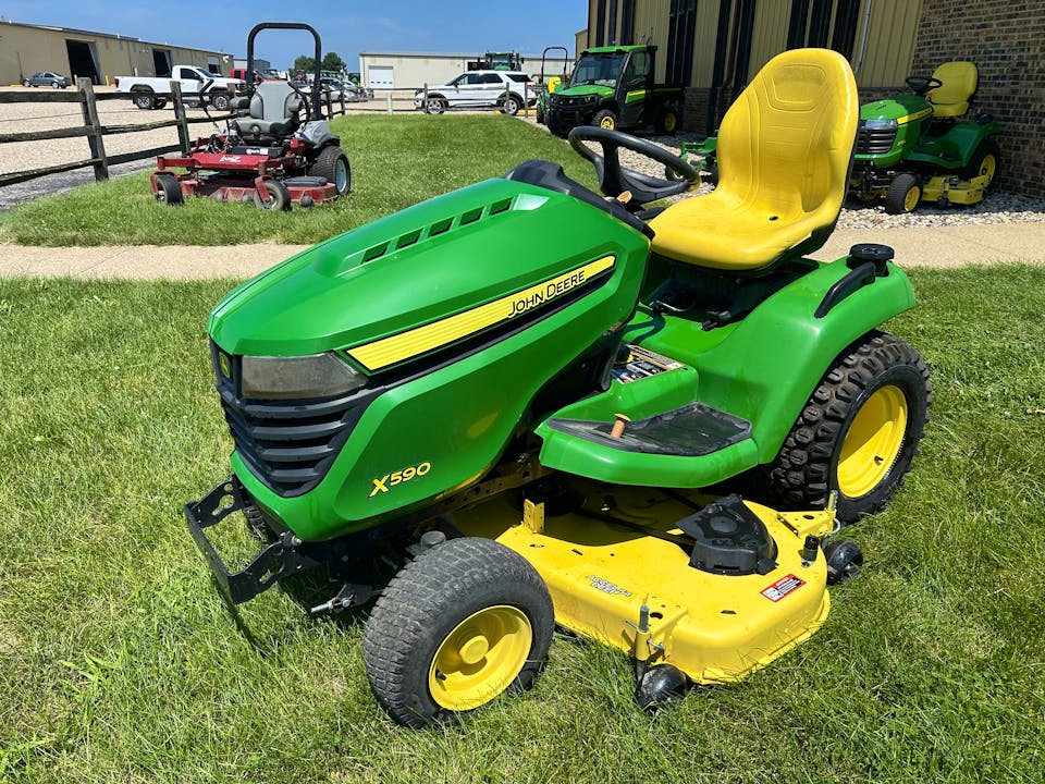2016-john-deere-x590-730716