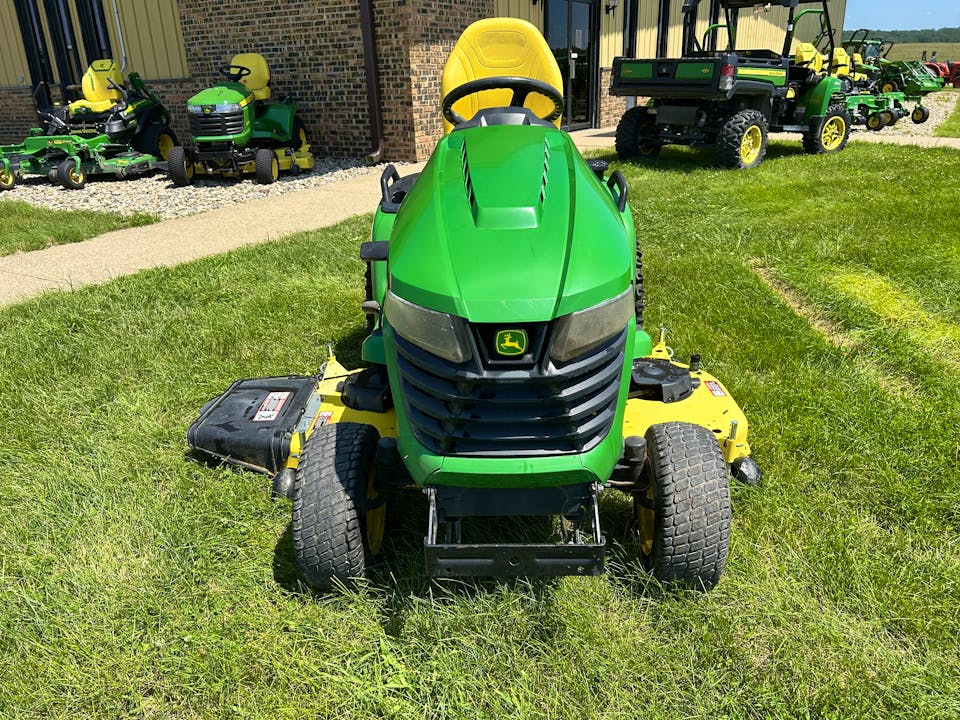 John Deere X590
