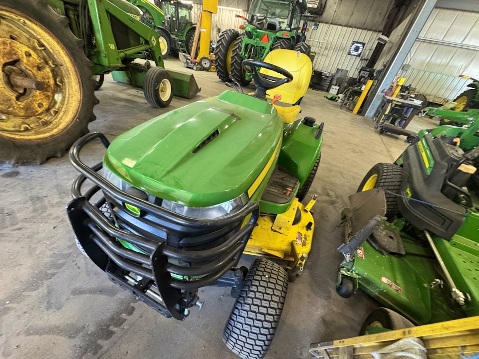 John Deere X730