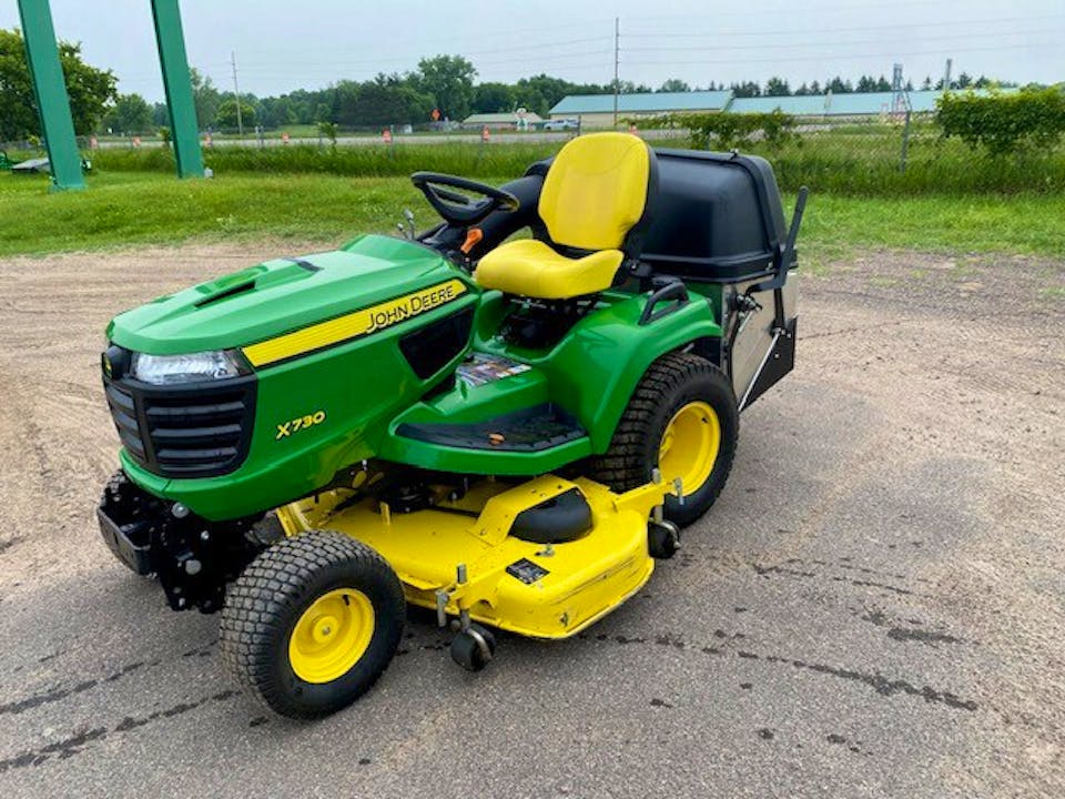 John Deere X730
