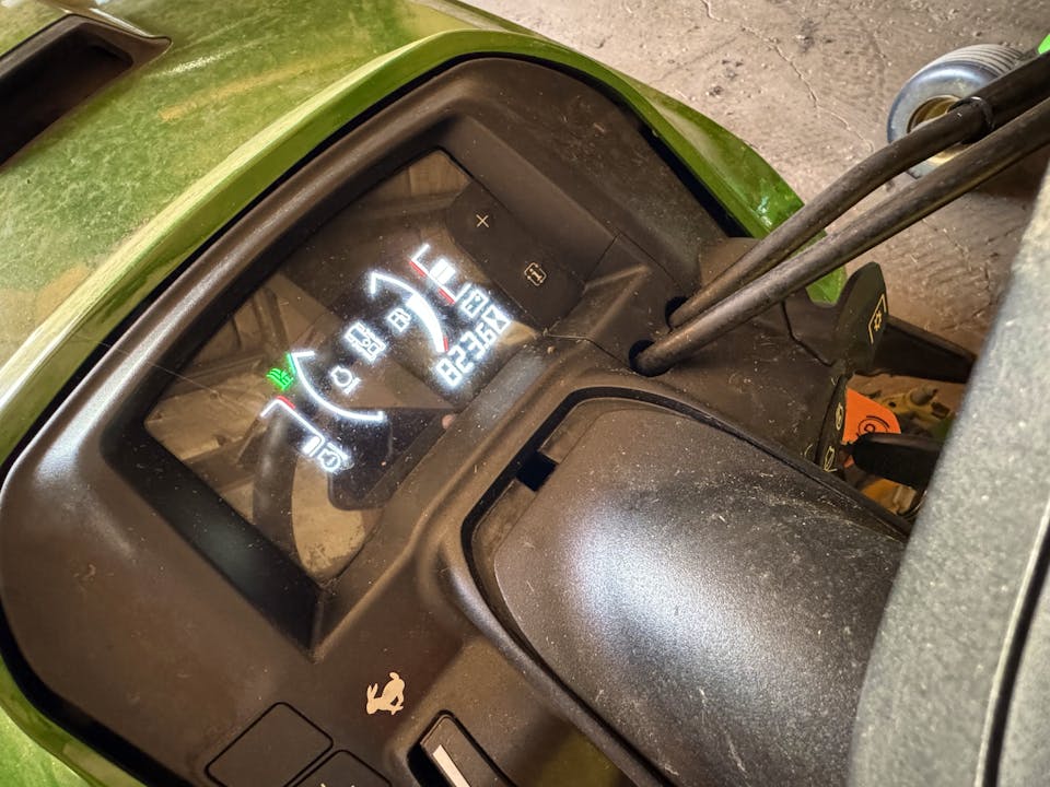 John Deere X730