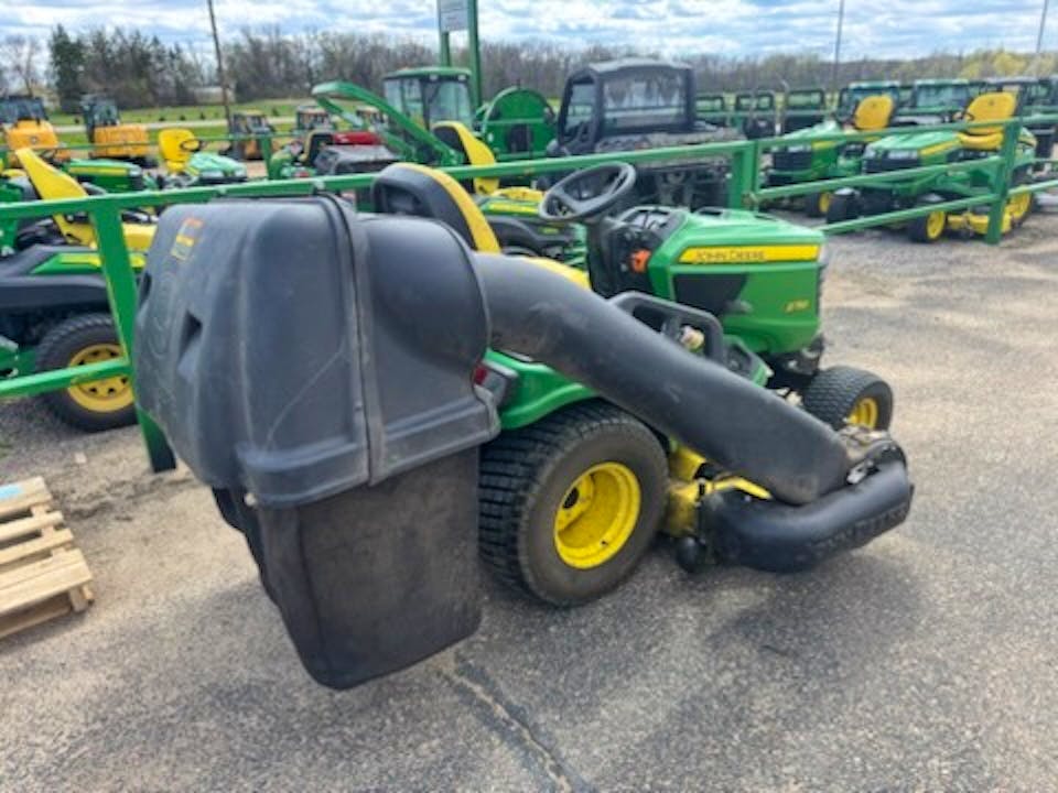 John Deere X750