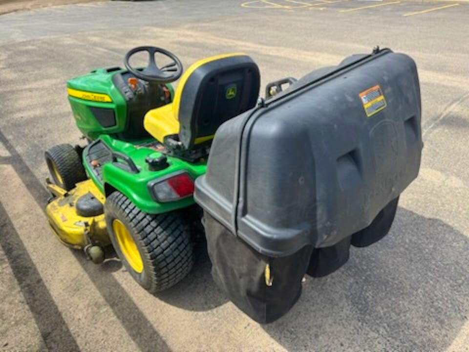 John Deere X750