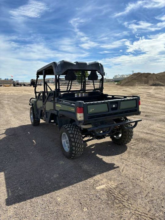 John Deere XUV825I S4