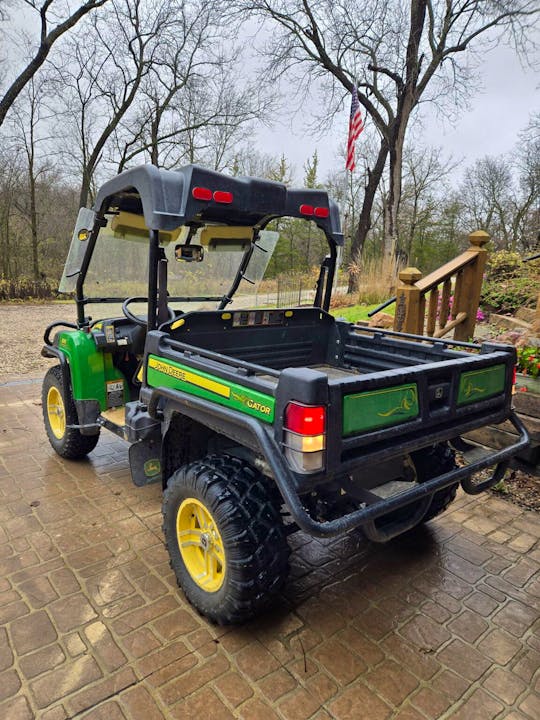 John Deere XUV825i