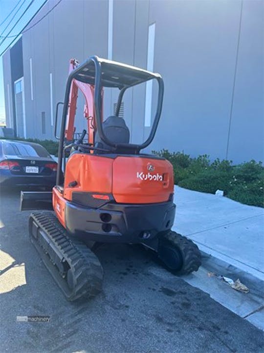Kubota U35-4