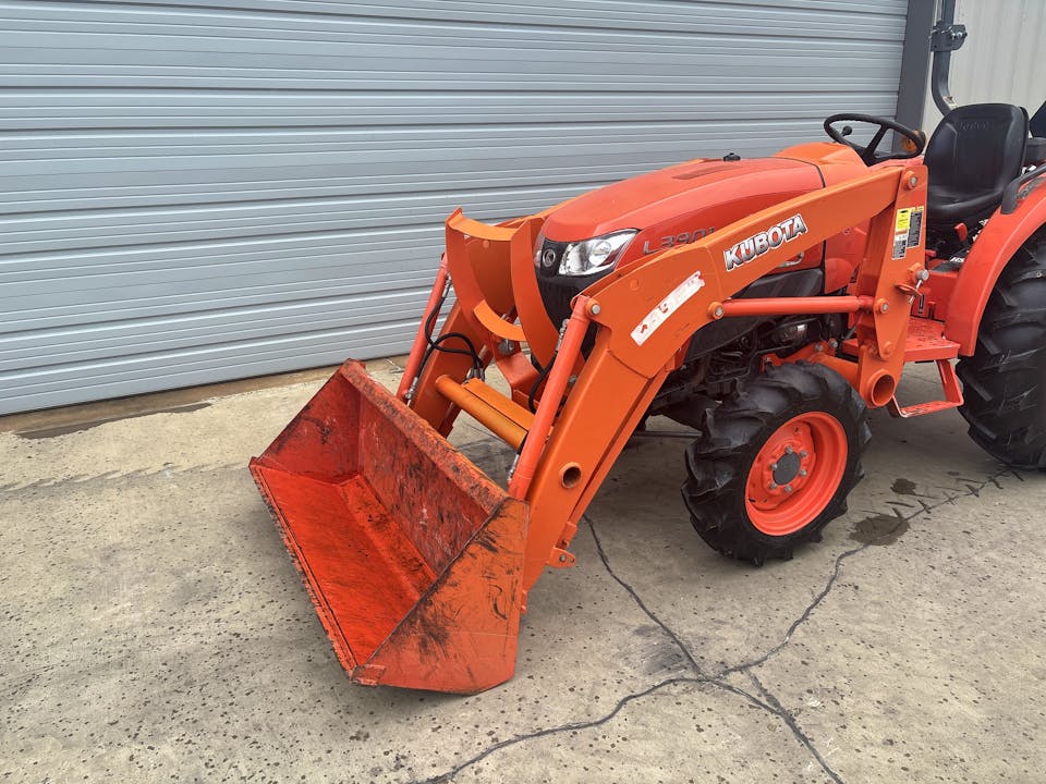 Kubota L3901