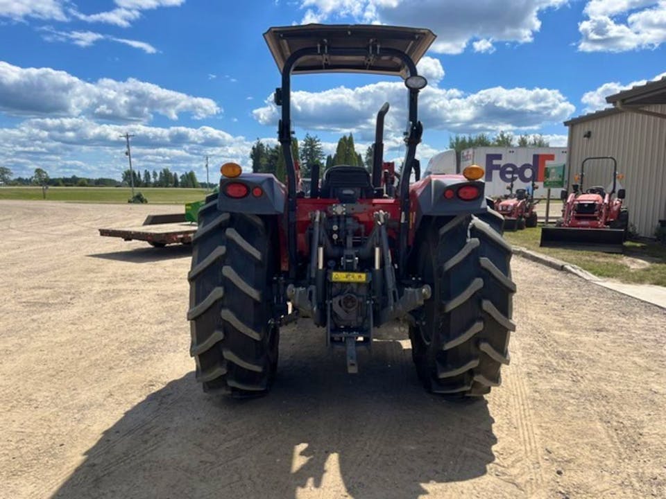 Massey Ferguson 4709