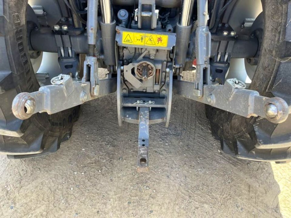 Massey Ferguson 4709