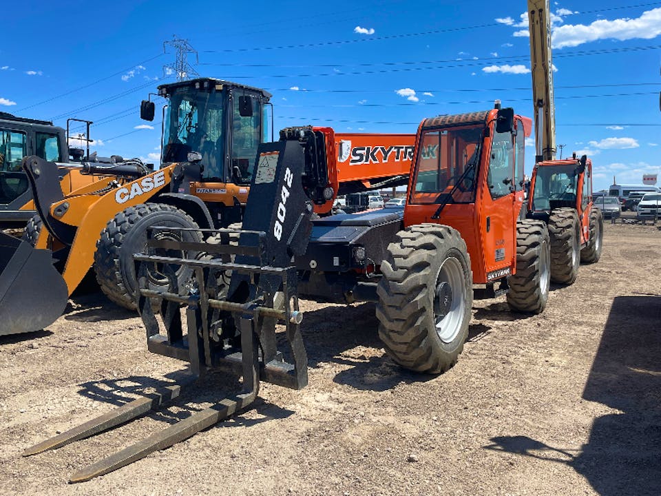 SKY TRAK 8042