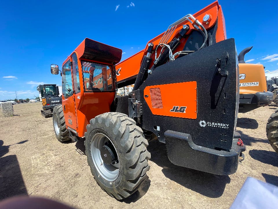 SKY TRAK 8042