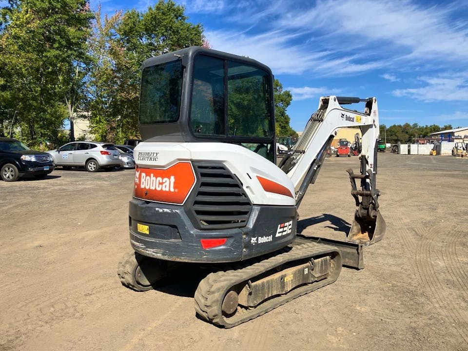 Bobcat E32 Standard