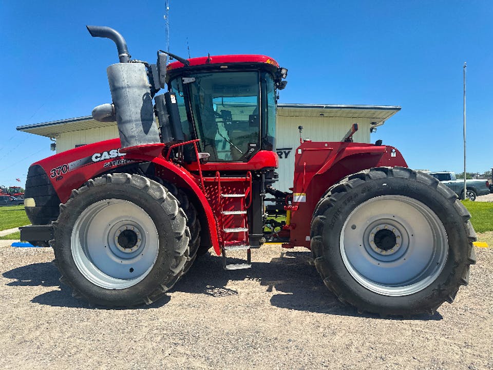 CASE IH 370