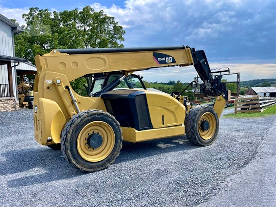 Caterpillar TL943D