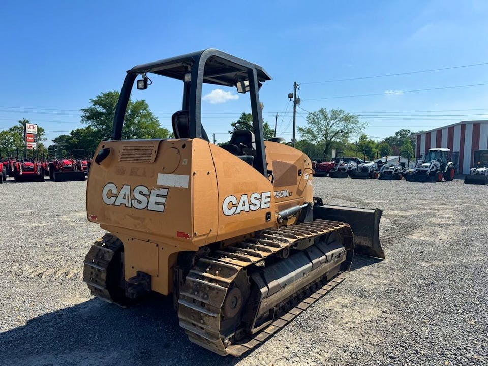 Case CE 750M