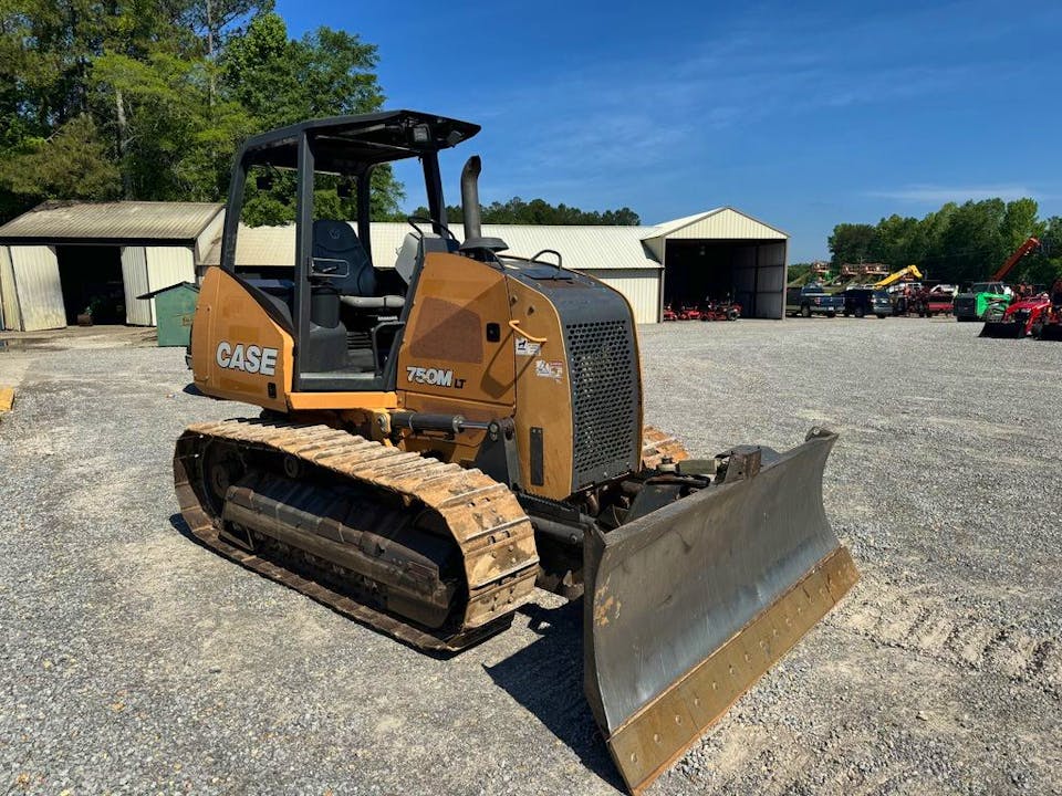 Case CE 750M