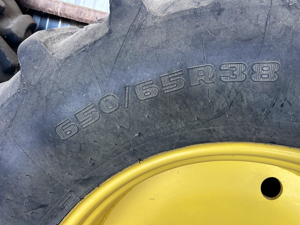Firestone 650/65R38