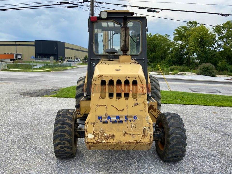 Harlo HP8500 Rough Terrain Forklift