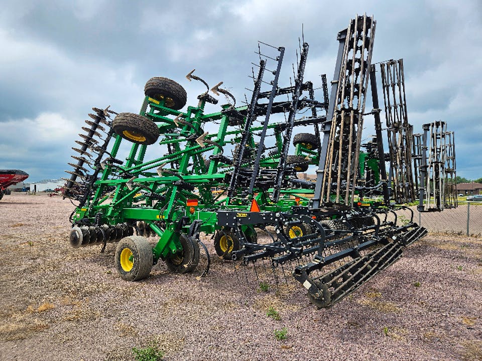 John Deere 2330