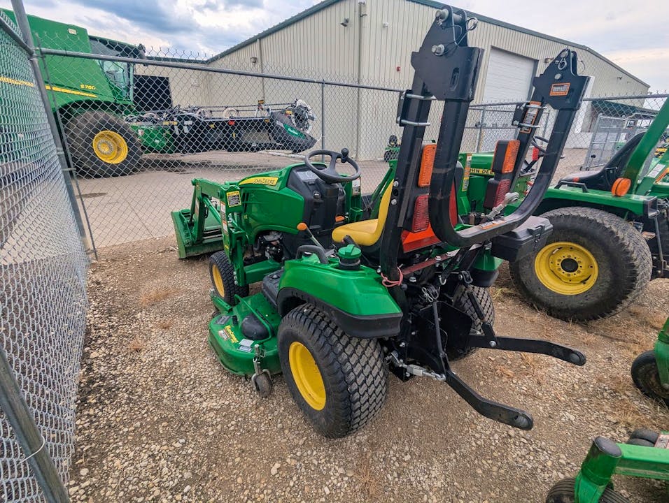 John Deere 1023E