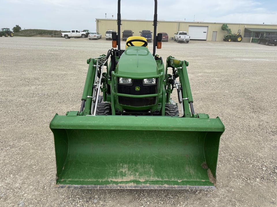 John Deere 1023E