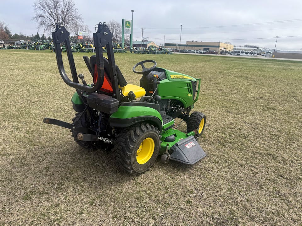 John Deere 1025R
