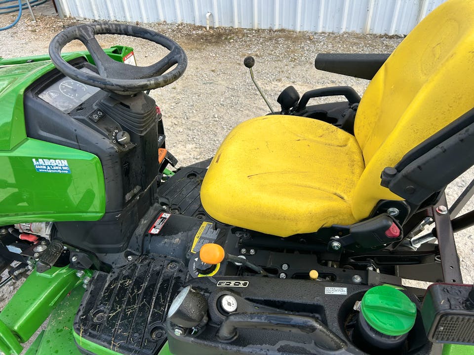 John Deere 1025R