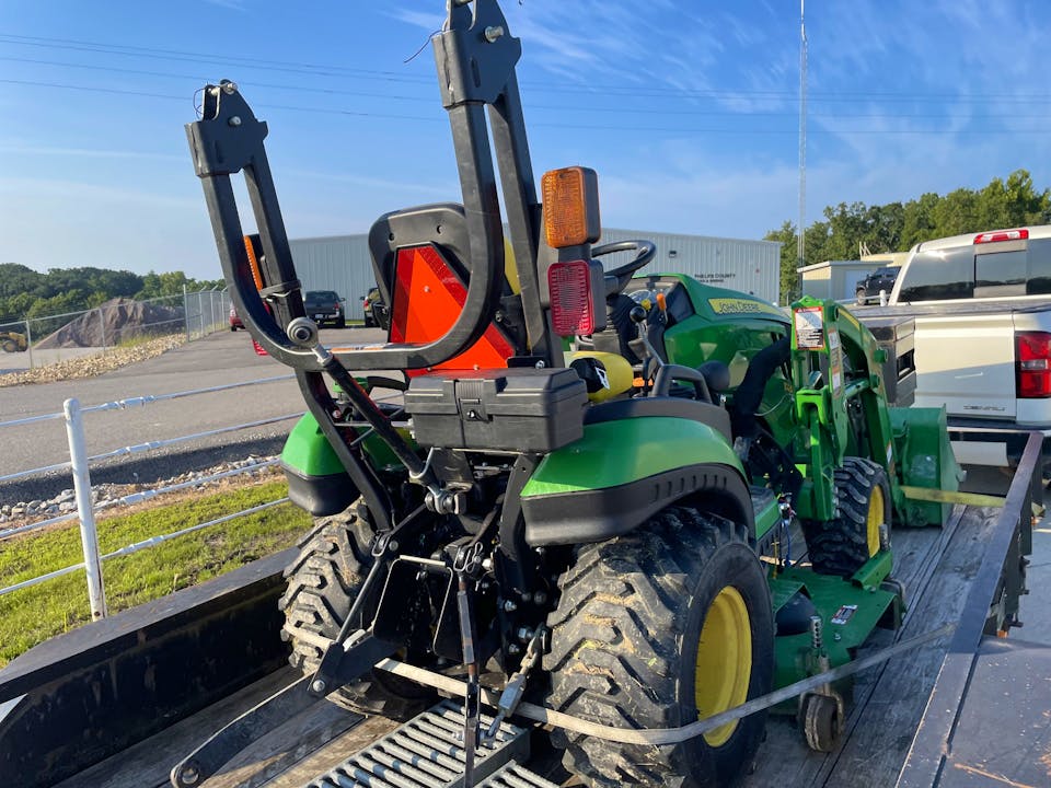 John Deere 1025R