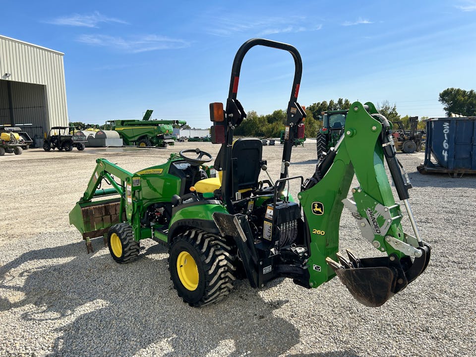 John Deere 1025R TLB