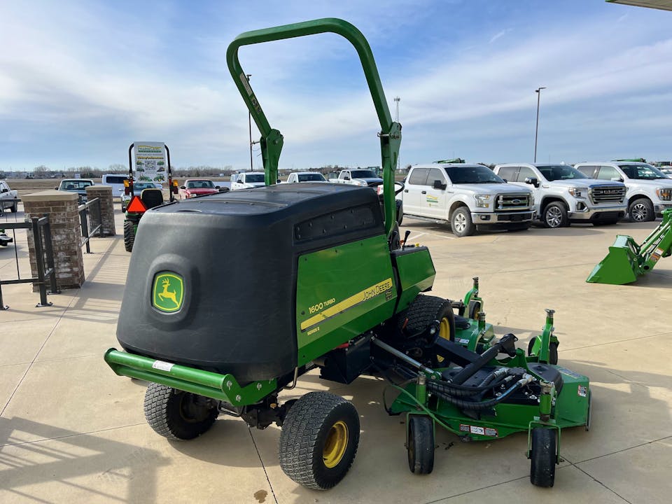 John Deere 1600 series II