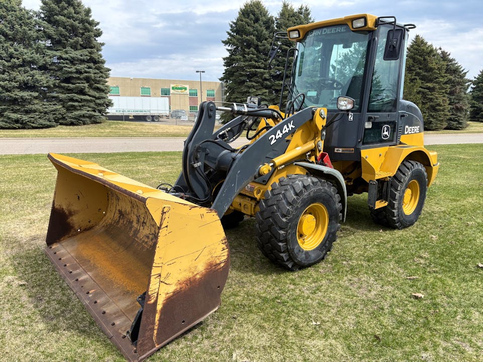John Deere 244K-II