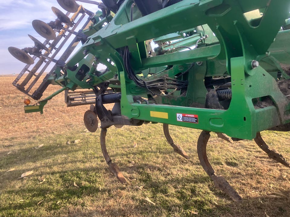 John Deere 2730
