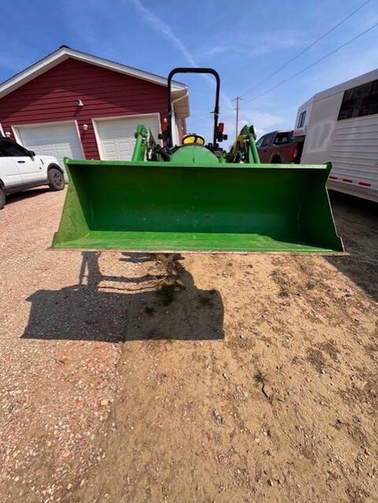 John Deere 3025E