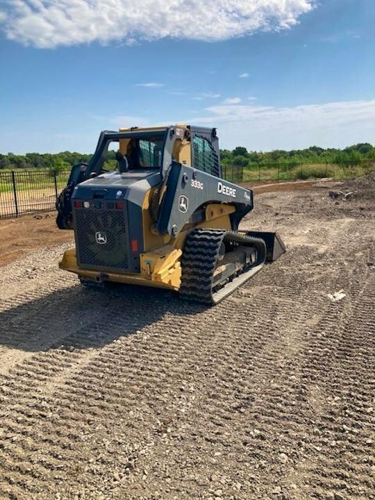 John Deere 333G