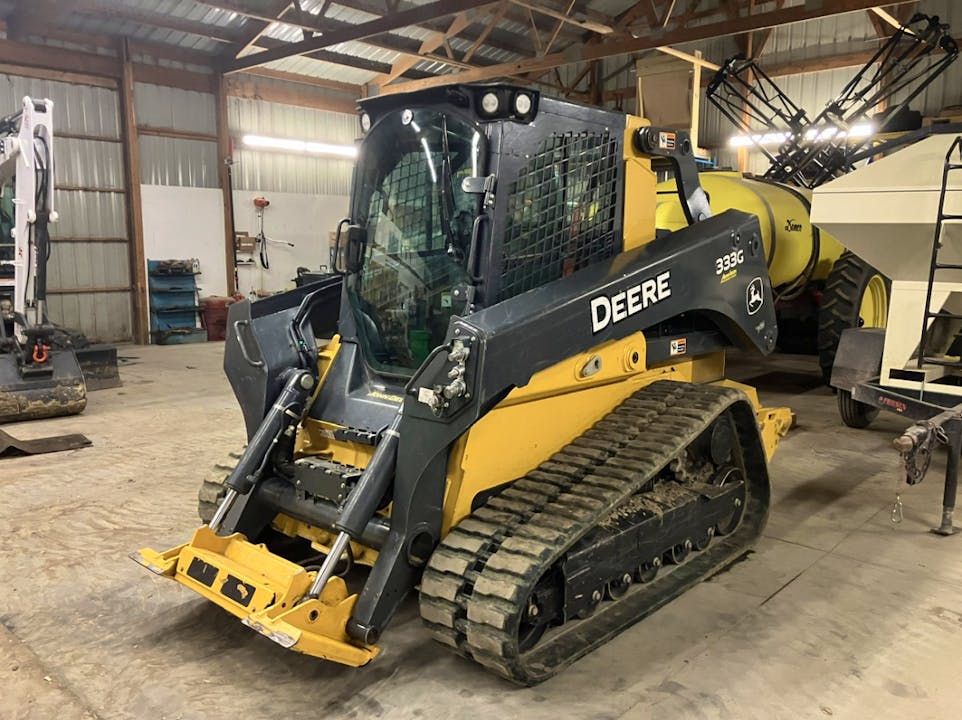 John Deere 333G