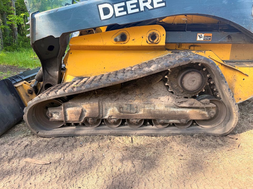John Deere 333G