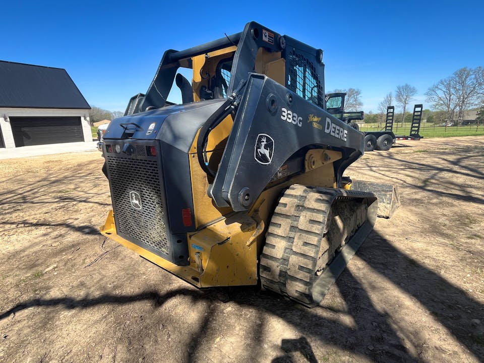 John Deere 333G