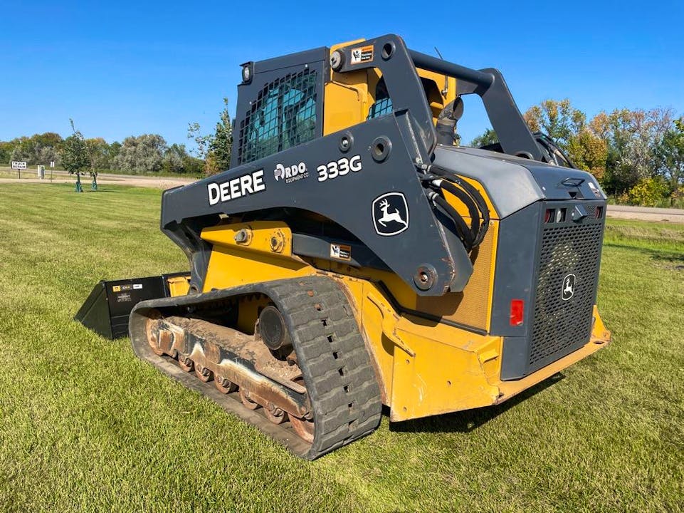 John Deere 333G