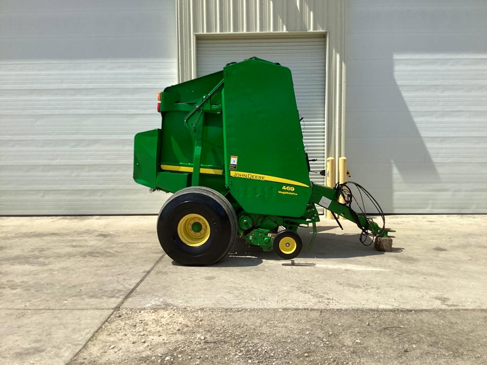 John Deere 469